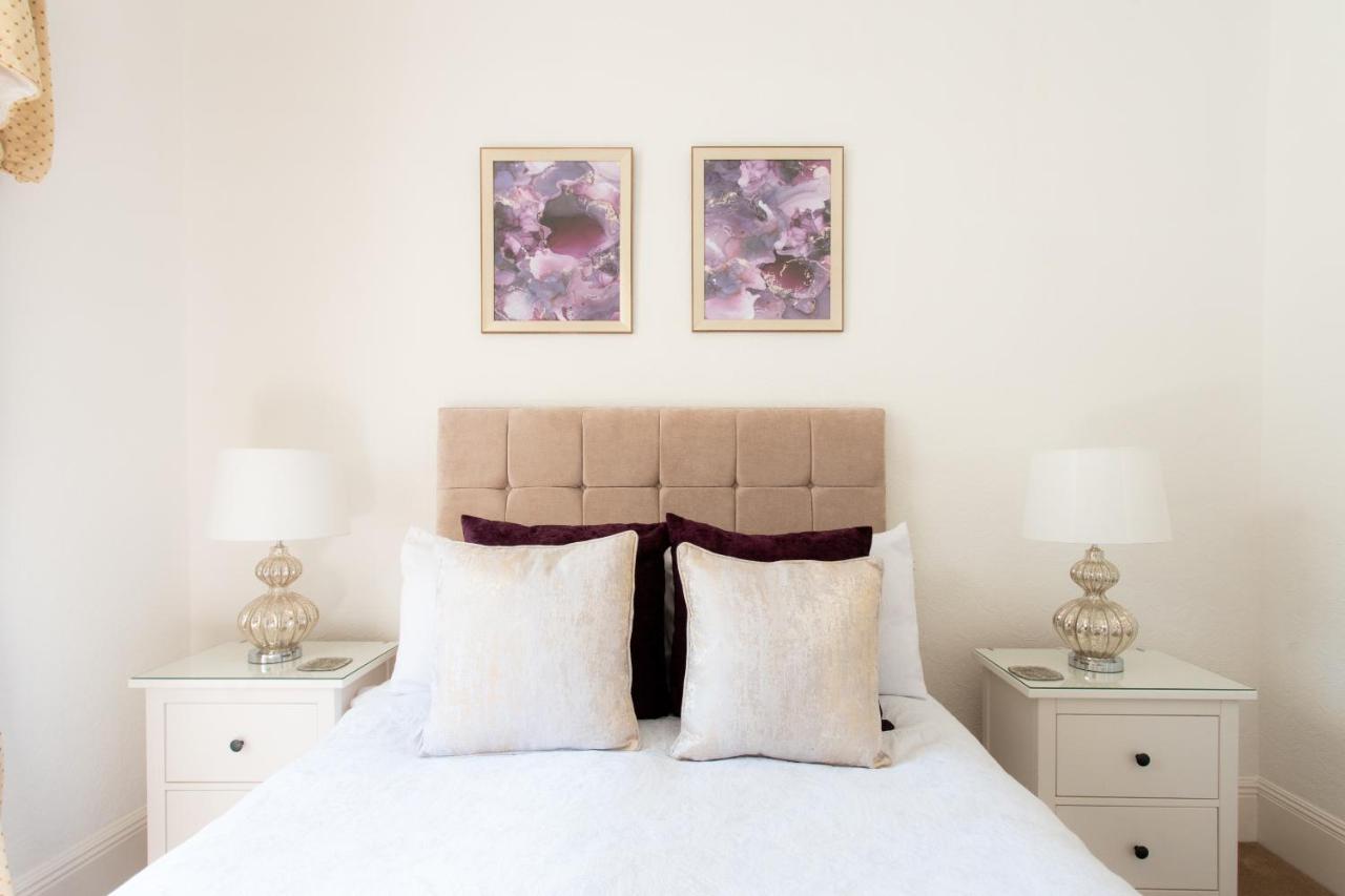 3 Bedroom Villa Attached To Host Home Free Parking Perth Extérieur photo
