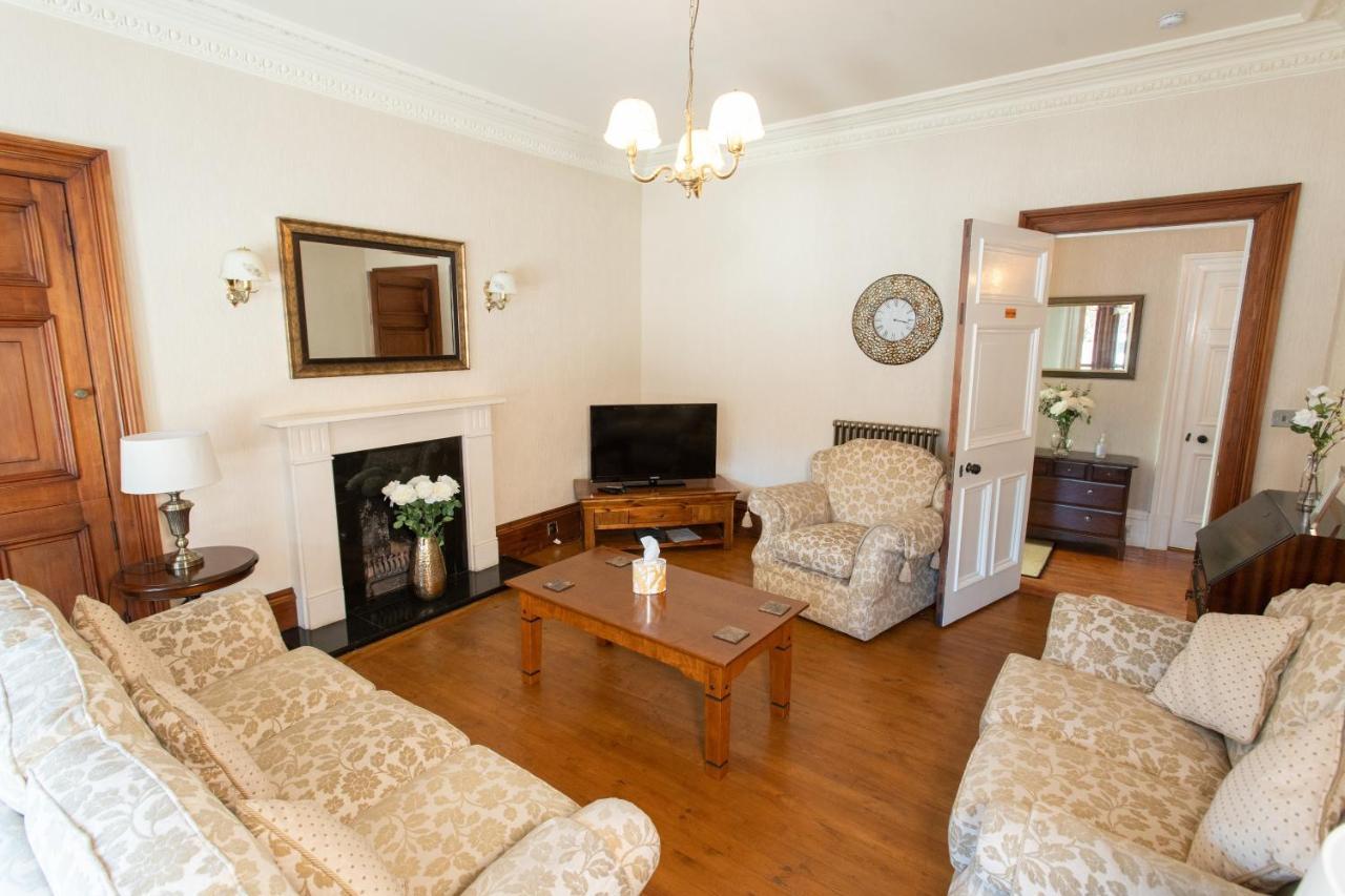 3 Bedroom Villa Attached To Host Home Free Parking Perth Extérieur photo